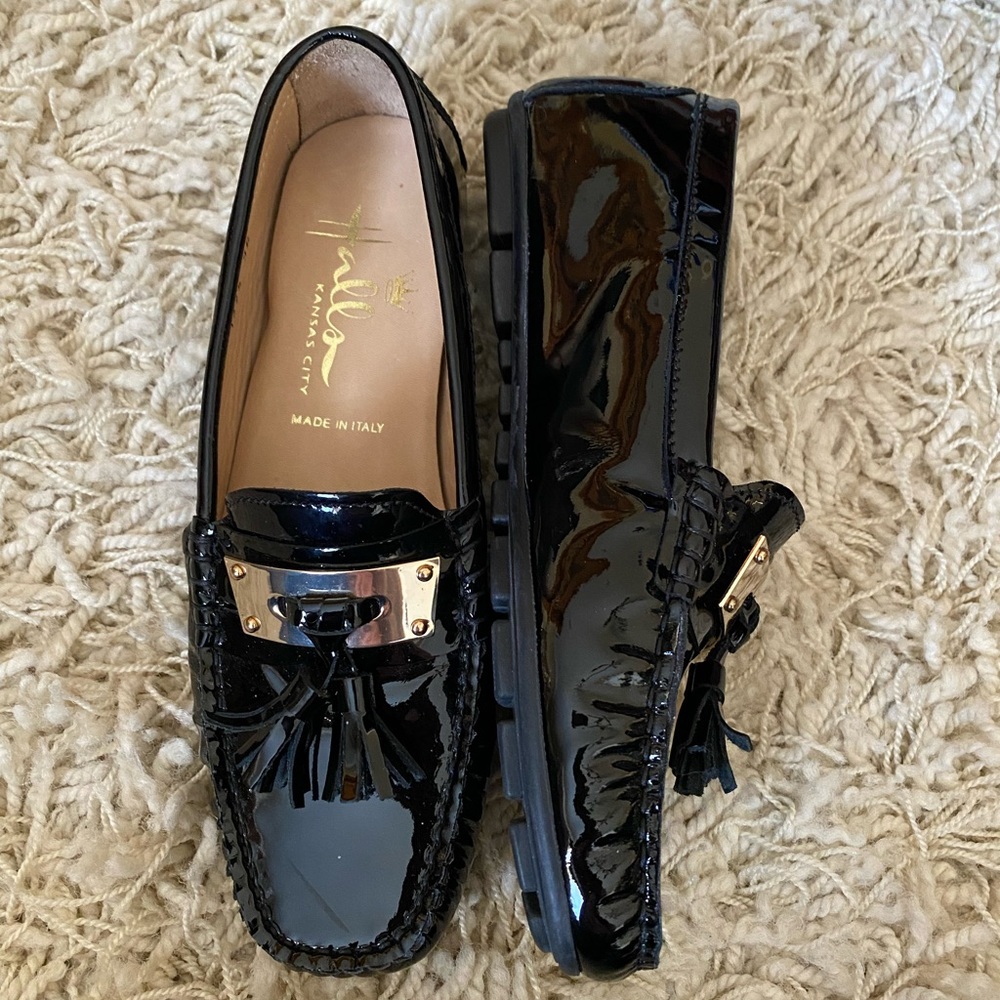 Halls Kansas City Black patent leather loafers